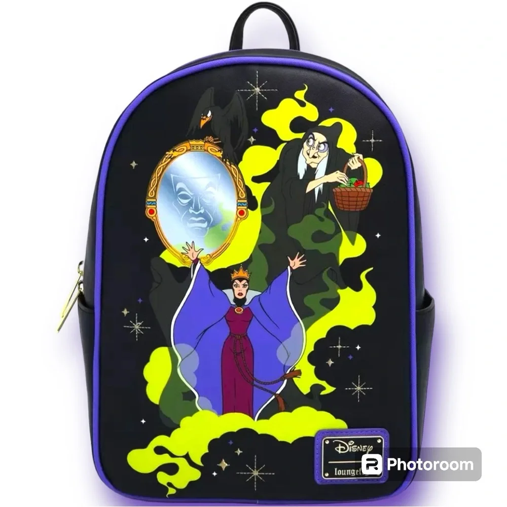 NWT Disney’s Snow White and the seven Dwarfs Evil Queen Backpack